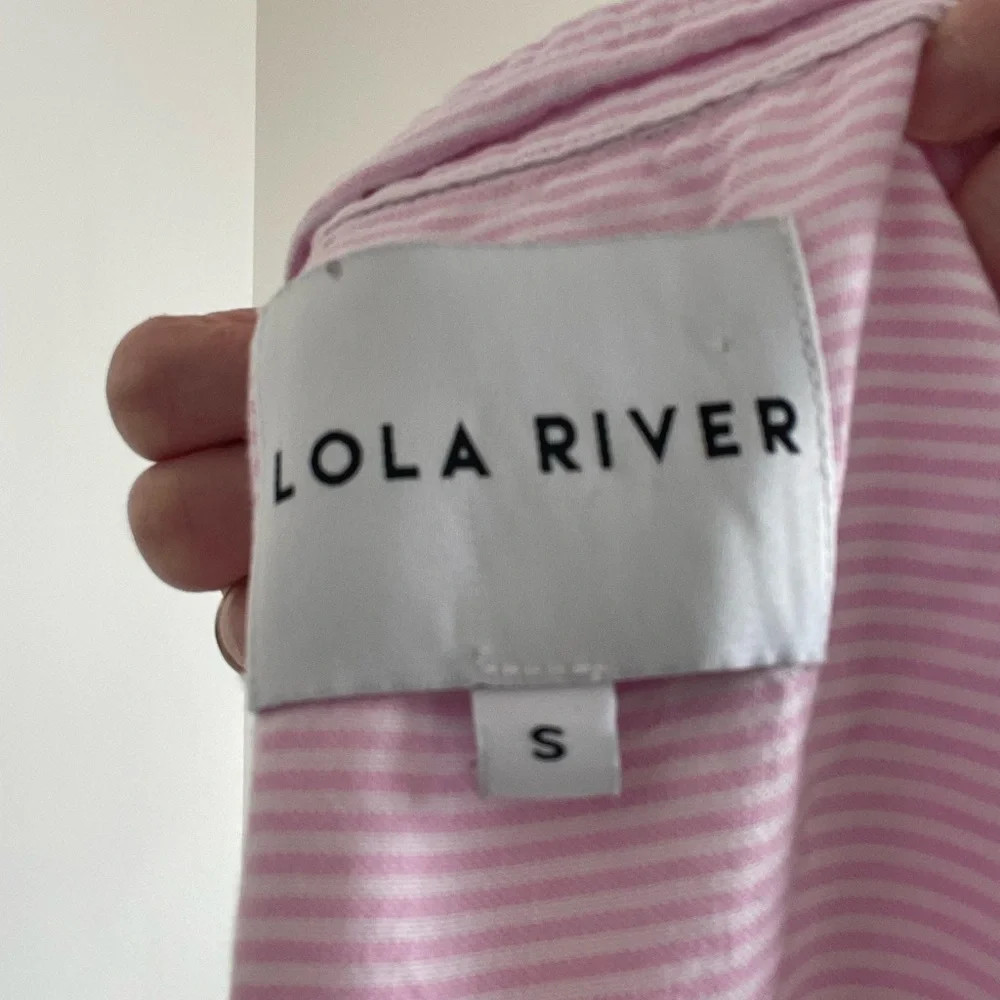 Lola Rivers Pink Seersucker Striped Button-Up Shirt